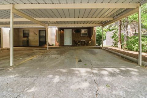 Photo of 2031 N East Oaks Drive, Fayetteville, AR 72703 (MLS # 1341657)