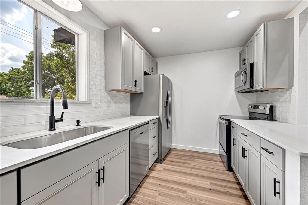 Brompton Sub Bvv - Residential Lease