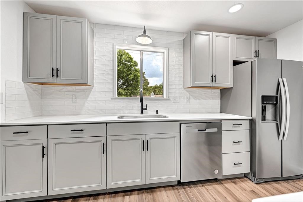 Brompton Sub Bvv - Residential Lease