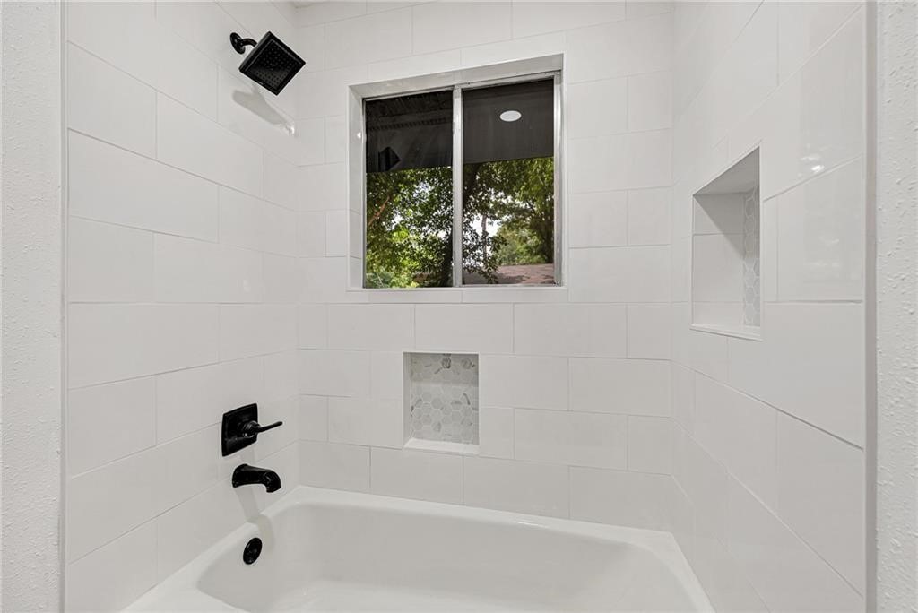 Brompton Sub Bvv - Residential Lease