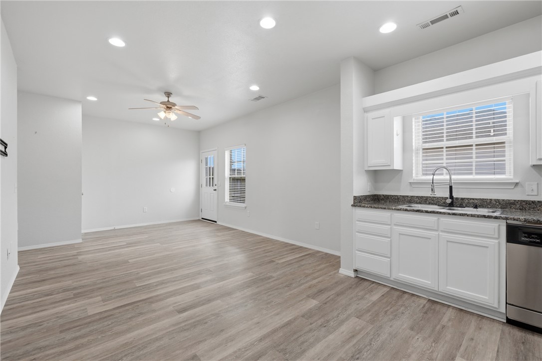 Riverwalk Farm Estate Ph I Bentonville - Residential Lease