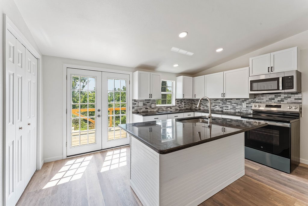 Monte Ne Shores - Residential