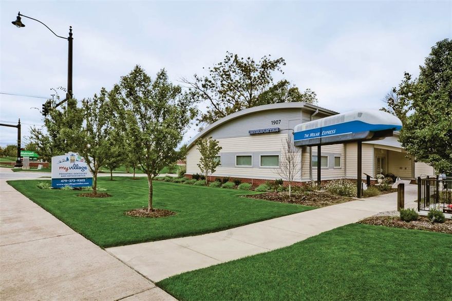 Incoming Producing! 2 Buildings - totaling 7,180SF. Medical office finish out. Well maintained interiors. Excellent location. &#xD;&#xA;7.24% Cap Rate. $231,000 income annually. Property generates $32.26PSF. Leased through 2027. NNN Leases
