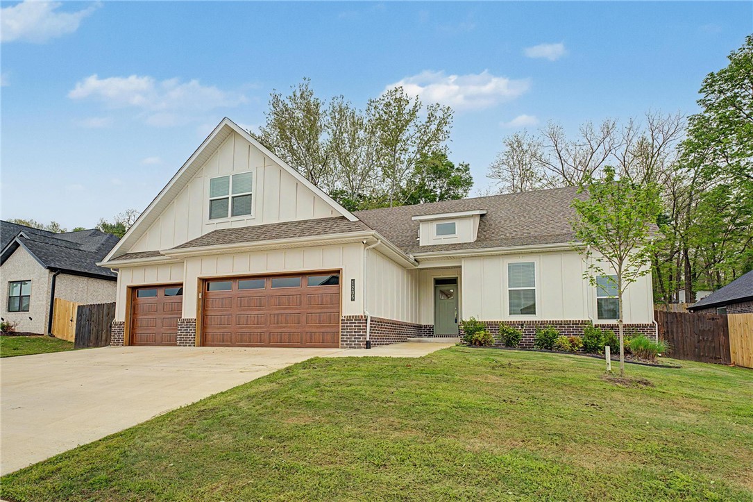 The Greens at Sugar Creek - Residential