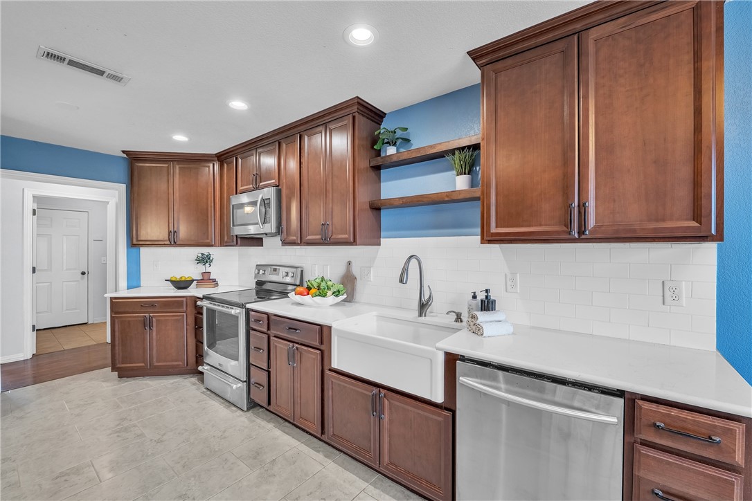 Bellview Residence Add Ph 2 Rogers - Residential