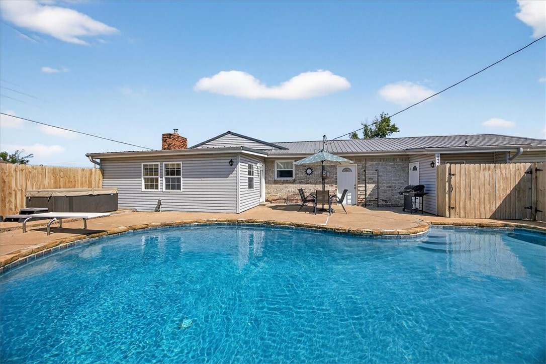 Beverly Oaks Add Rogers - Residential