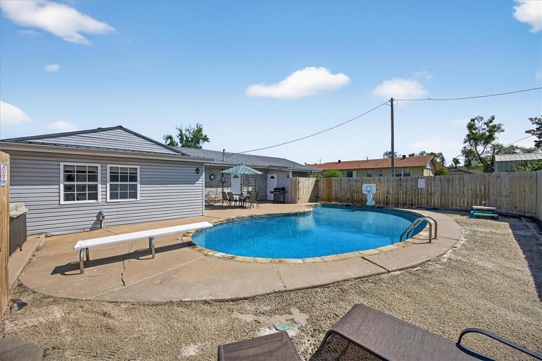 Beverly Oaks Add Rogers - Residential