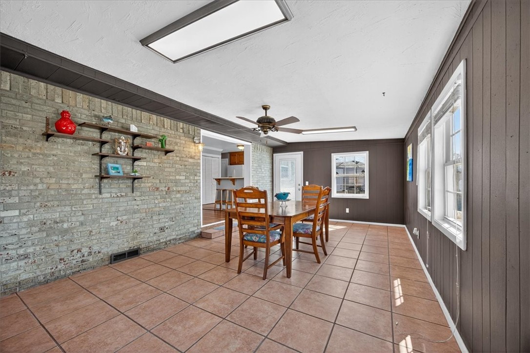 Beverly Oaks Add Rogers - Residential