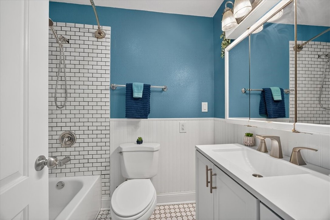 Beverly Oaks Add Rogers - Residential
