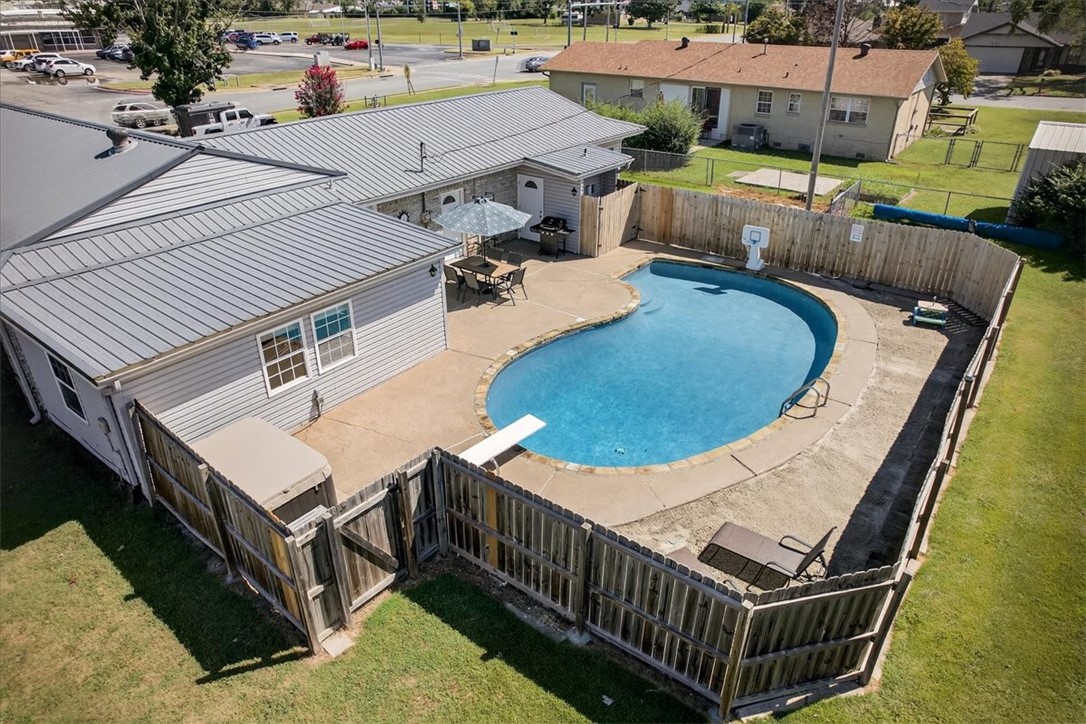 Beverly Oaks Add Rogers - Residential