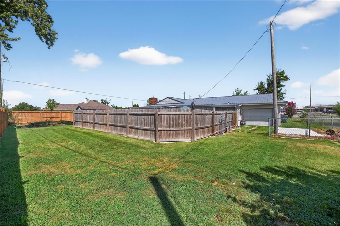 Beverly Oaks Add Rogers - Residential