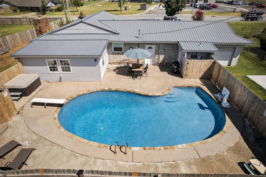 Beverly Oaks Add Rogers - Residential