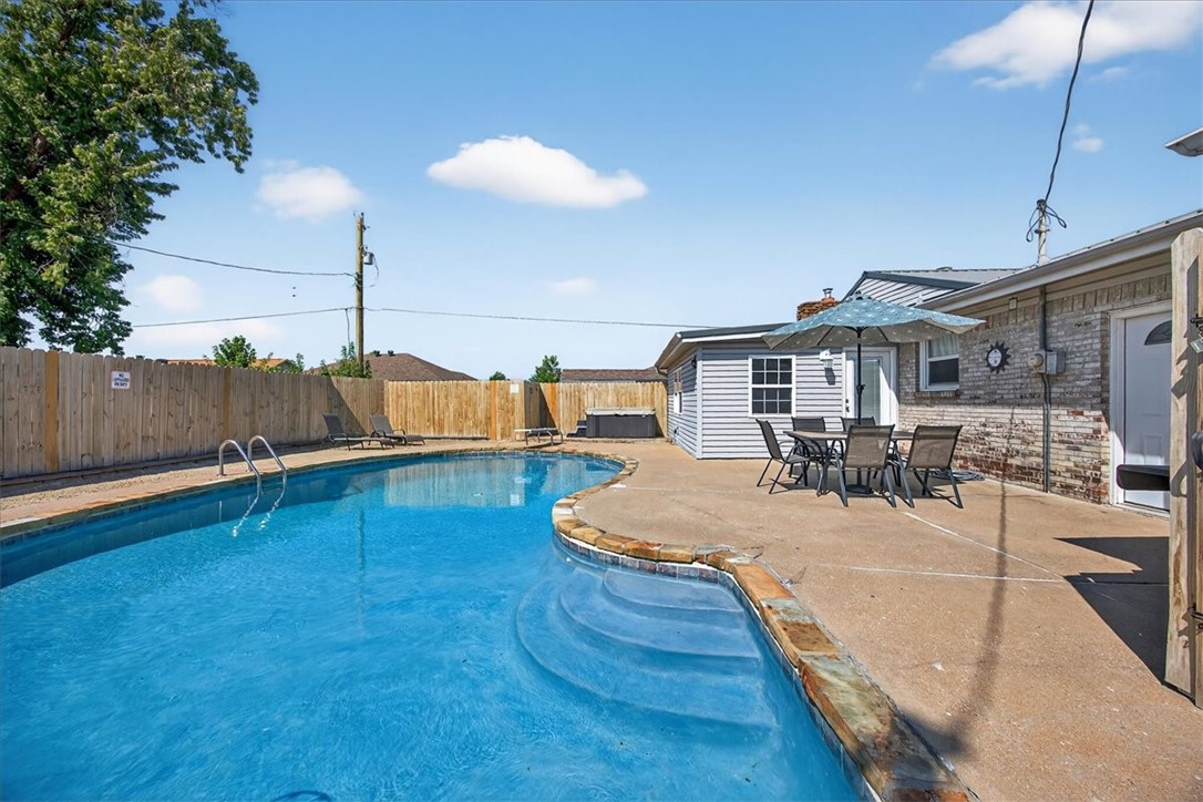 Beverly Oaks Add Rogers - Residential