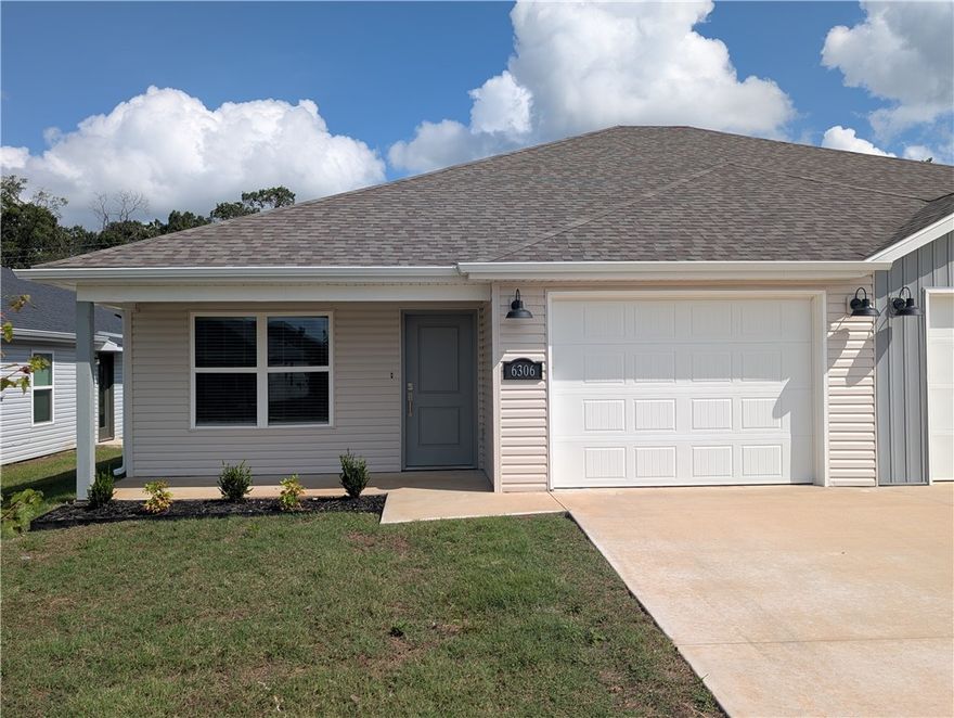 Charming 3 bed 2 bath duplex nestled in a quiet Nabor hood where comfort and tranquility meet. New construction just waiting for you to call it home!