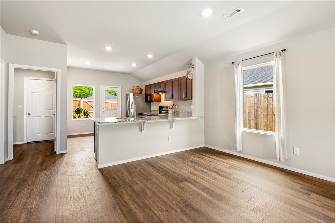 Riverside Village Sub Ph 11 - Residential Lease