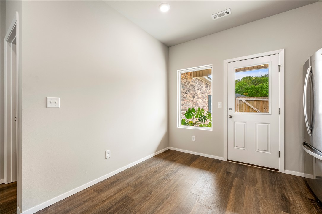 Riverside Village Sub Ph 11 - Residential Lease
