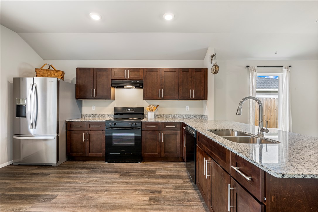 Riverside Village Sub Ph 11 - Residential Lease