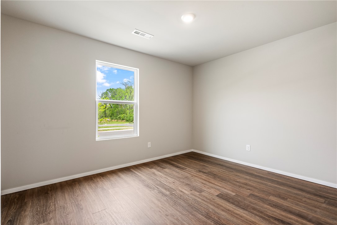 Riverside Village Sub Ph 11 - Residential Lease