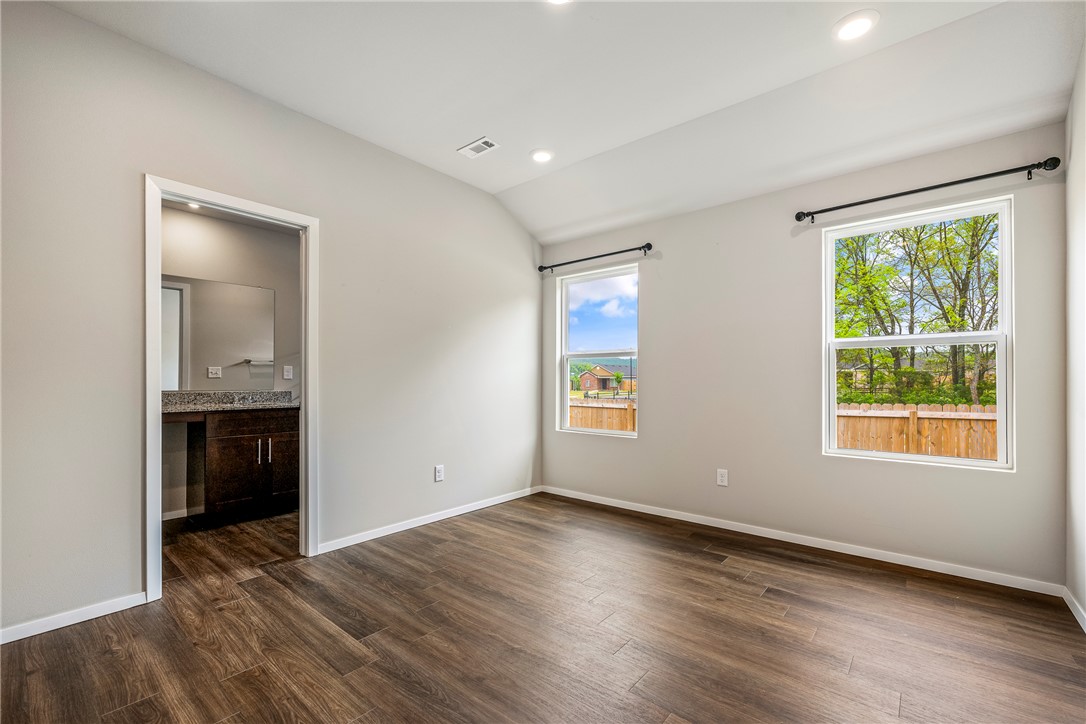 Riverside Village Sub Ph 11 - Residential Lease