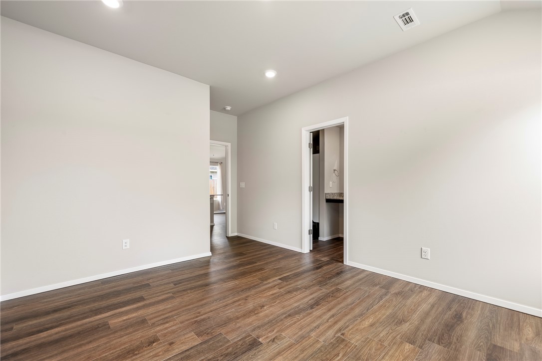 Riverside Village Sub Ph 11 - Residential Lease