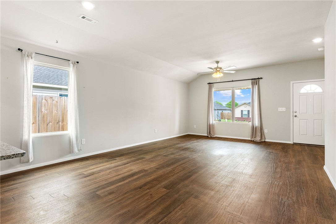 Riverside Village Sub Ph 11 - Residential Lease