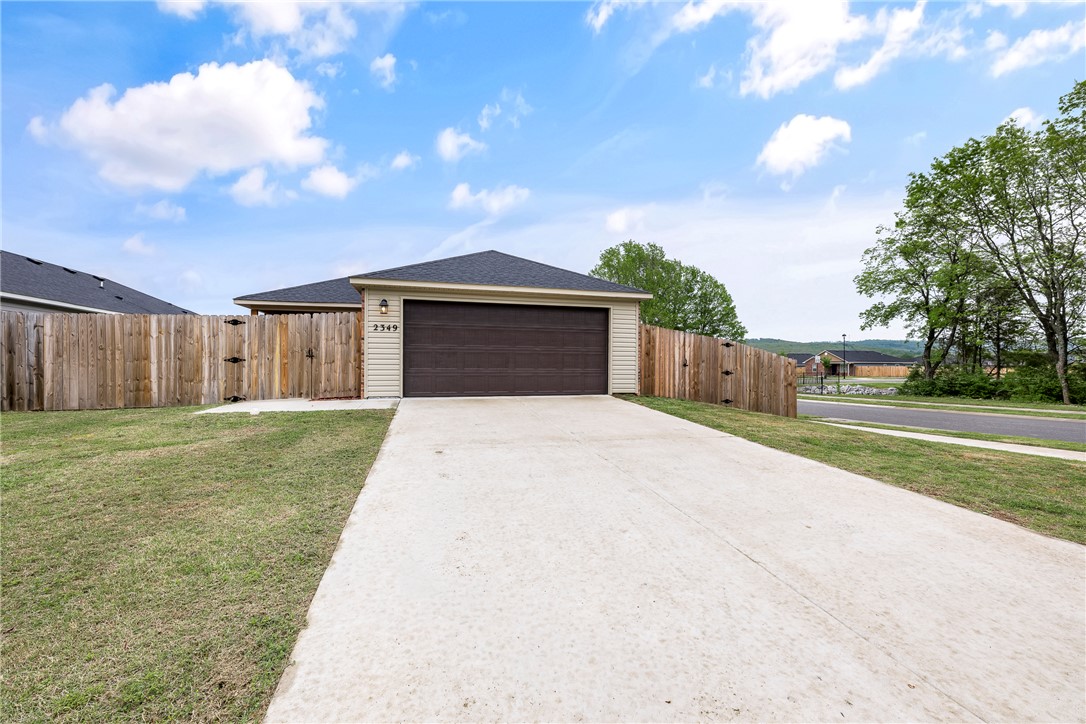 Riverside Village Sub Ph 11 - Residential Lease