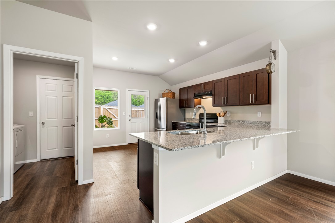 Riverside Village Sub Ph 11 - Residential Lease