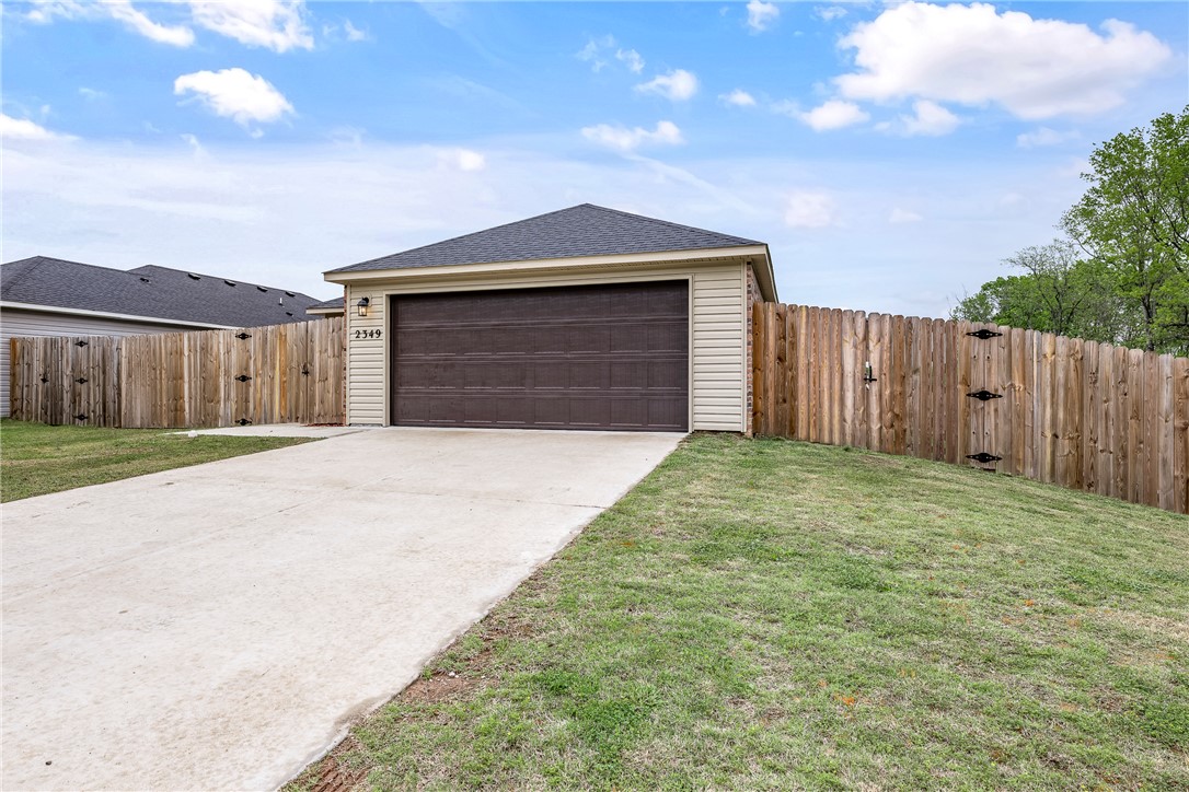 Riverside Village Sub Ph 11 - Residential Lease
