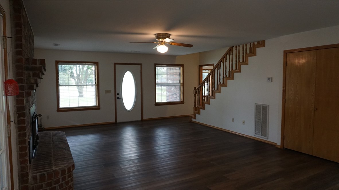 30-18-30 ELM SPRINGS OUTLOTS - Residential Lease