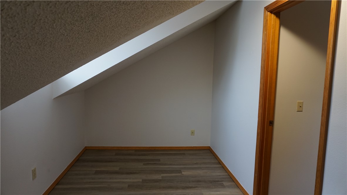 30-18-30 ELM SPRINGS OUTLOTS - Residential Lease