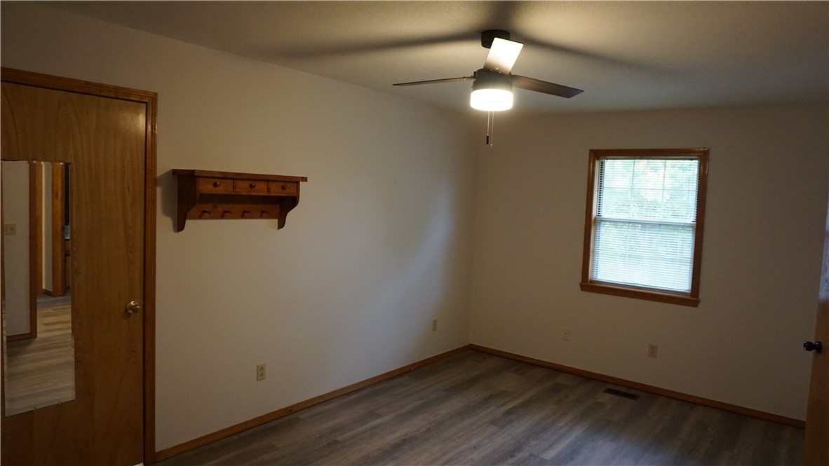 30-18-30 ELM SPRINGS OUTLOTS - Residential Lease