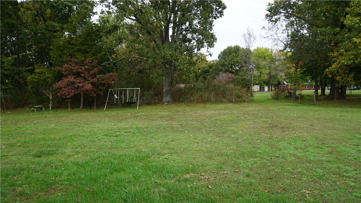 30-18-30 ELM SPRINGS OUTLOTS - Residential Lease