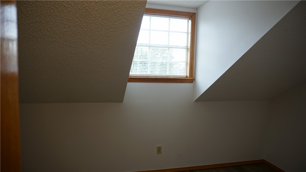 30-18-30 ELM SPRINGS OUTLOTS - Residential Lease