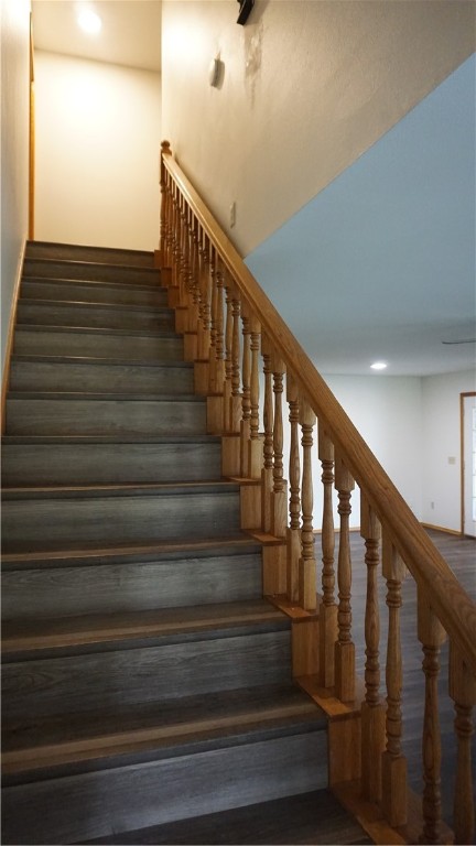 30-18-30 ELM SPRINGS OUTLOTS - Residential Lease