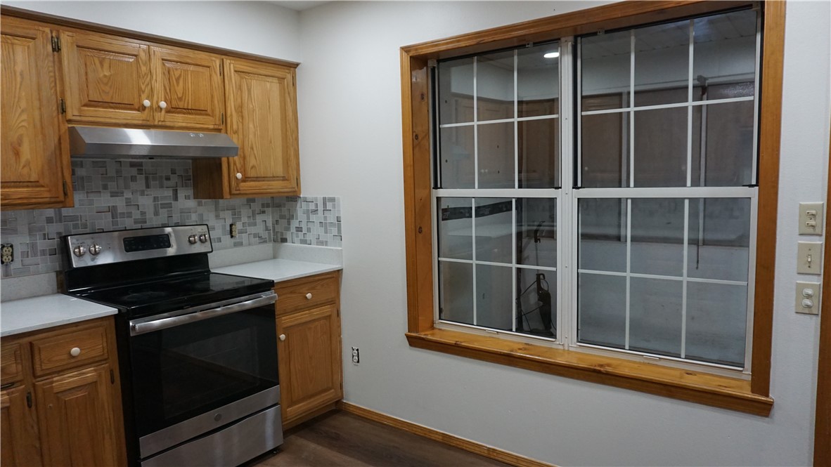 30-18-30 ELM SPRINGS OUTLOTS - Residential Lease