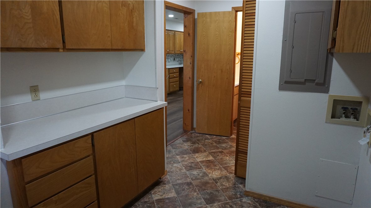 30-18-30 ELM SPRINGS OUTLOTS - Residential Lease