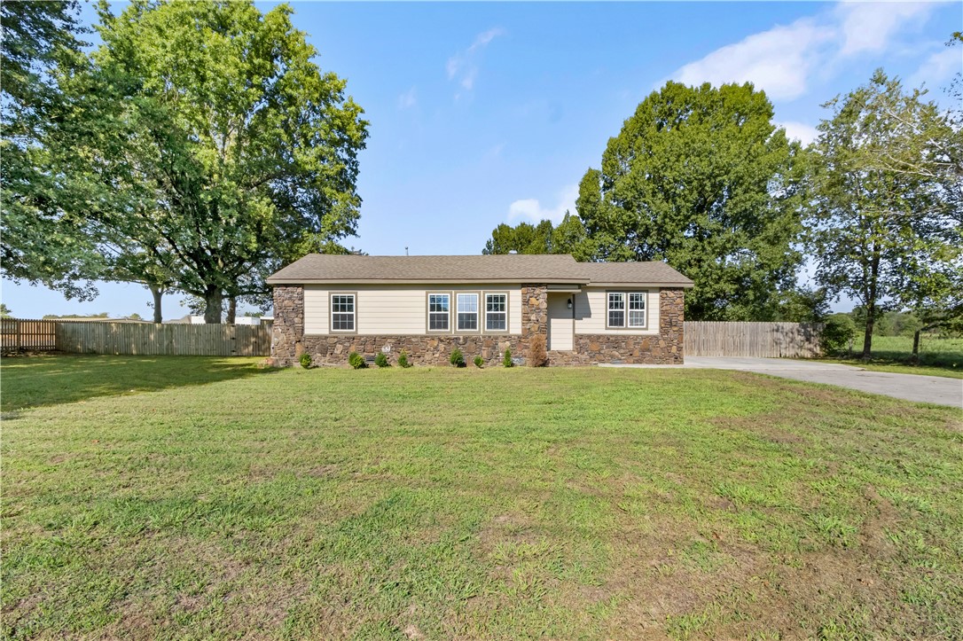 Professional pictures coming soon.
This FULLY remolded home hits the market FRIDAY! the bathroom has beautiful double sink with black granite. New LED can lighting throughout. Luxury Vinyl plank throughout! The backyard teleports you to the country with a beautiful view of nature and the privacy of having no neighbors behind you. The water heater & HVAC were replaced in 2017. The school is conveniently located right across the street. It is rare to find a home on an acre in this price point, don't wait! Act now. Reserve your spot for a showing TODAY.