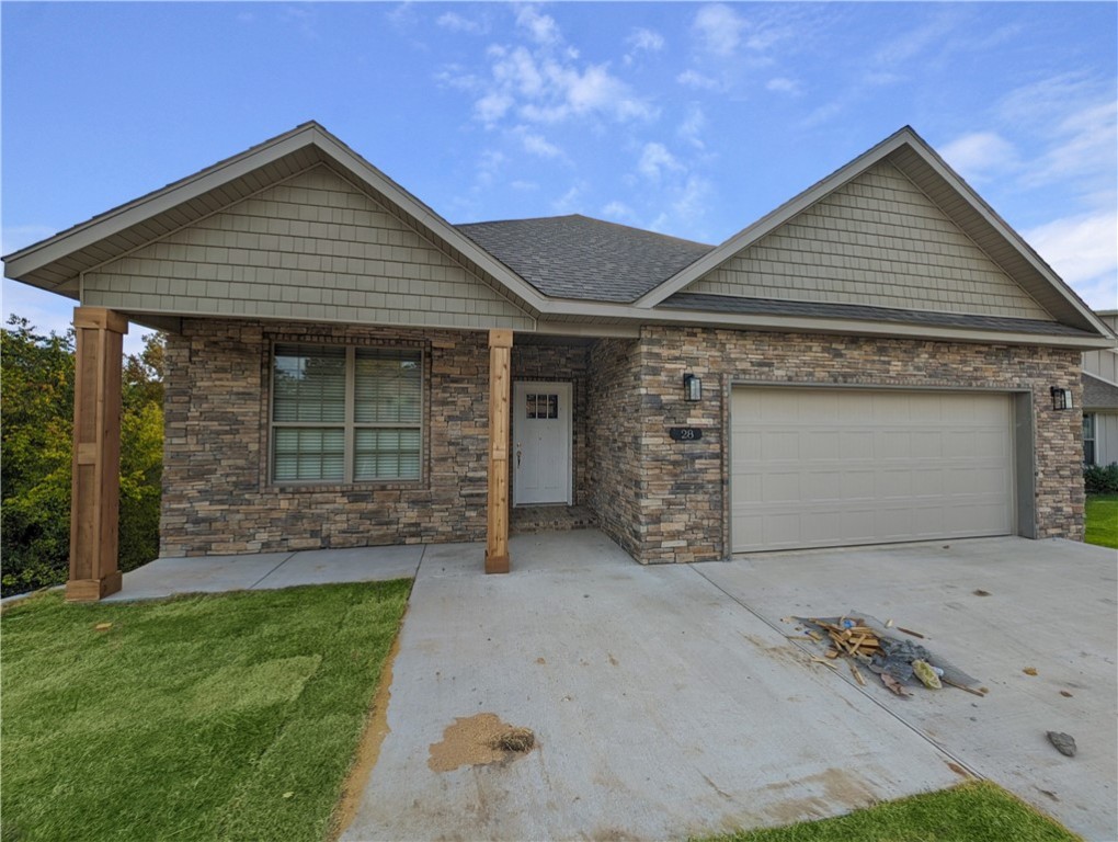 Welcome To Your Next Home! A Cool Two-Level Home With All The Right Stuff. On The Main Level, You'll Find A Big Open Living Room With A Fireplace To Keep Things Cozy. The Kitchen Is Fully Decked Out With Top-Notch Samsung Appliances, Walk-in Pantry, A Sleek Island With Bar Seating, And A Laid-Back Eat-In Dining Area. You'll Dig The Two Bedrooms On The Main Level, Especially The Master Suite ā It's Got A Double Vanity, A Relaxing Soaker Tub, A Slick Tile Shower, And Large Walk-in Closet In The Master Bath. Also, There's A Handy Secondary Bedroom, Full Guest Bath, And A Spacious Laundry/Utility Room On The Main Level. Now, Let's Head Downstairs And See What's Going On ā There's A Second Living Area With Another Awesome Fireplace (could also be a 4th bedroom; has closet). Downstairs, You Also Have The 3rd Bedroom And A Full Bath. Options Here Are Endless. Both Levels Have Covered Decks To Enjoy The Great Outdoors. City Sewer. This Home's Got Everything You Need, And It's Ready For You To Make It Your Own. Come See!