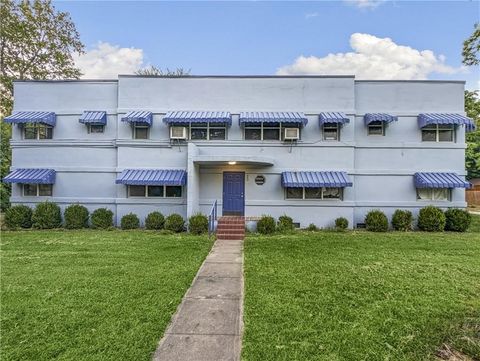 Photo of 208 Graham Street, Prairie Grove, AR 72753 (MLS # 1334729)