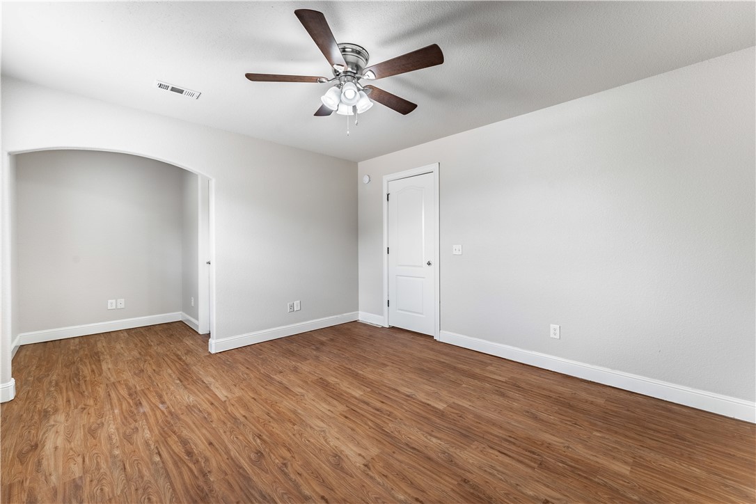 Oakwood Park Sub Bentonville - Residential Lease