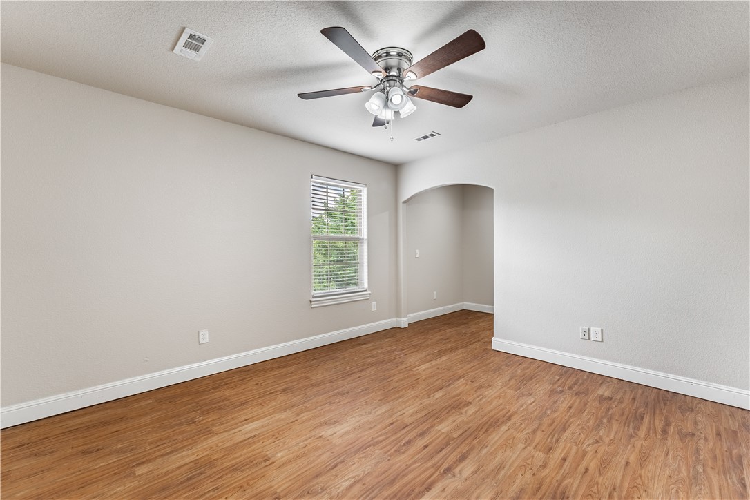 Oakwood Park Sub Bentonville - Residential Lease