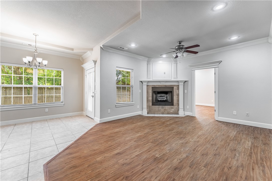 Oakwood Park Sub Bentonville - Residential Lease