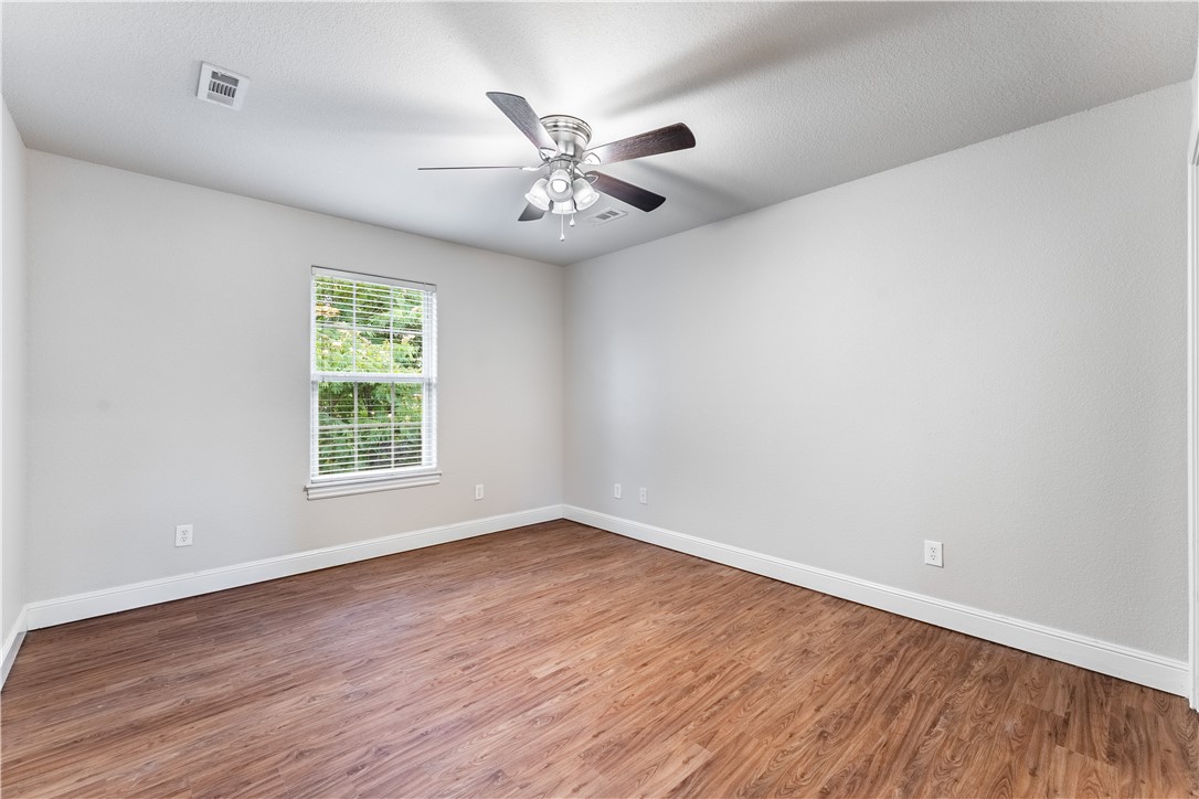 Oakwood Park Sub Bentonville - Residential Lease