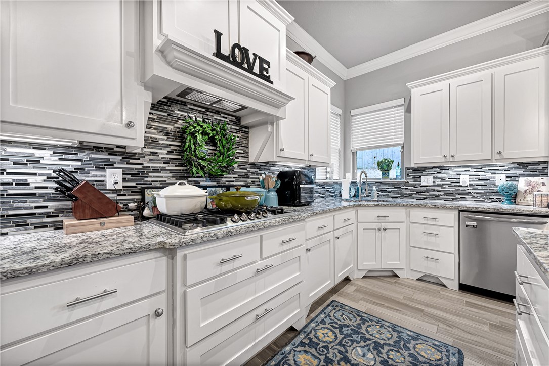 Peaks Ph III, The Rogers - Residential