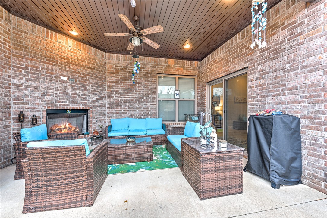 Peaks Ph III, The Rogers - Residential