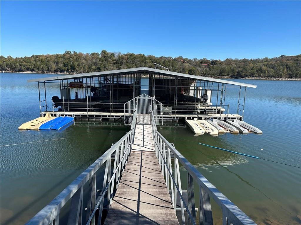Oaks Landing On Table Rock Lake - Residential