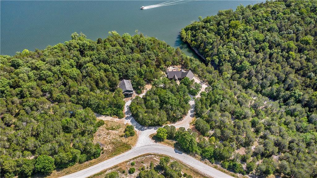 Oaks Landing On Table Rock Lake - Residential