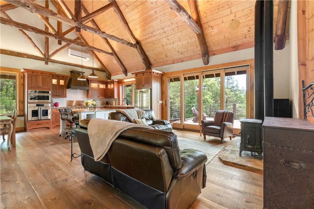 Oaks Landing On Table Rock Lake - Residential