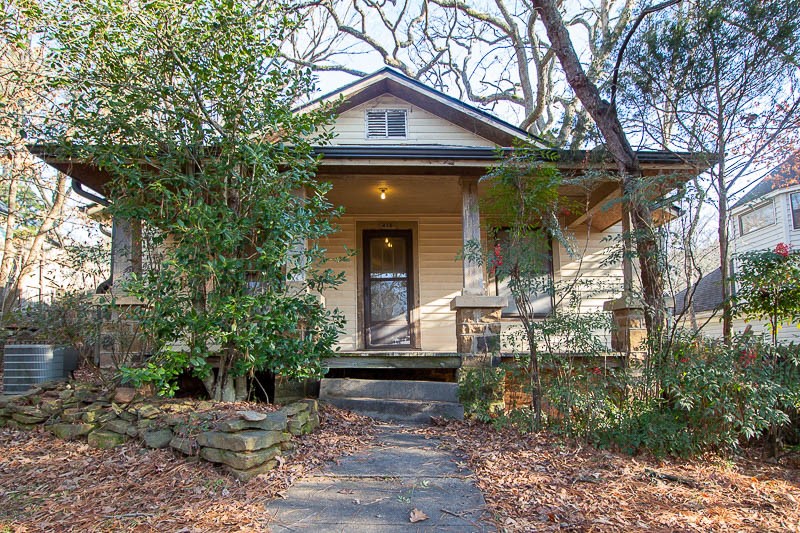 This home offers the close proximity to College Ave, Dixon Street, and only 5 minutes from U of A. It has a new roof and gutters (installed Dec 2020), unique wood work on the bar area, windows throughout and a relaxing back deck off of the living room. It also offers 2 separate entrances from the rear of the home which is great for roommates and a connected full bath to each room. Tall ceilings and natural light offer an airy feel, while the outside is donned with trees to give the feeling that you're in the country! Come check out this historic home that has been well-maintained and is ready for its new renter!
We do not advertise on Craigslist or Facebook Marketplace.
Note: We allow a max of 2 dogs. No cats
S.A.F.E. Property Management residents are enrolled in the Resident Benefits Package (RBP) for $35.00/month which includes liability insurance, credit building to help boost the residentās credit score with timely rent payments, up to $1M Identity Theft Protection, HVAC air filter delivery...etc.