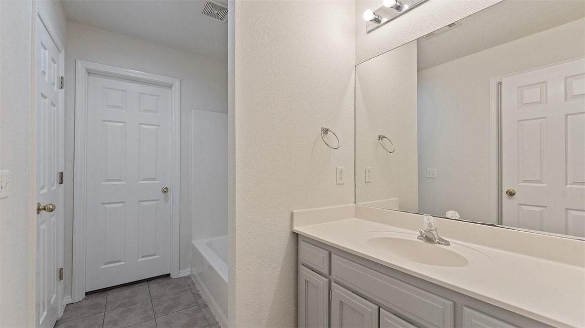 Riverwalk Farm - Residential Lease